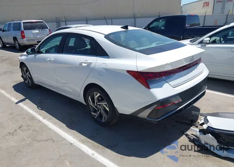 2024 Hyundai Elantra Sel z USA, uszkodzony, nr VIN KMHLS4DG8RU802822